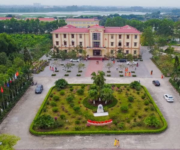 Trường Đại Học Thành Đông Thumb